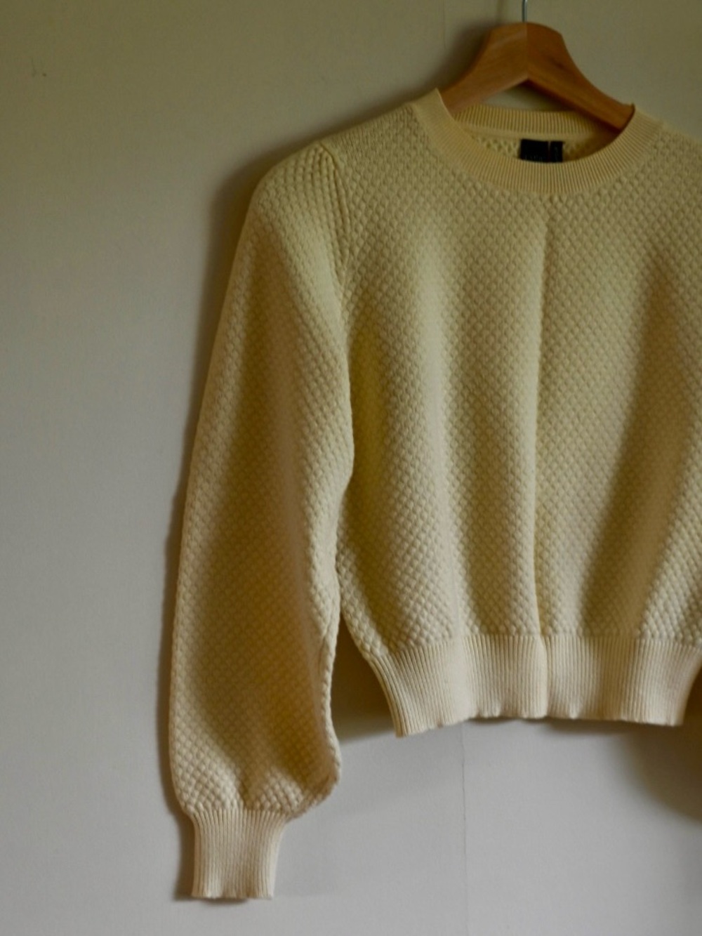 Simons Icone Butter Yellow Textured Knit Sweater | Small